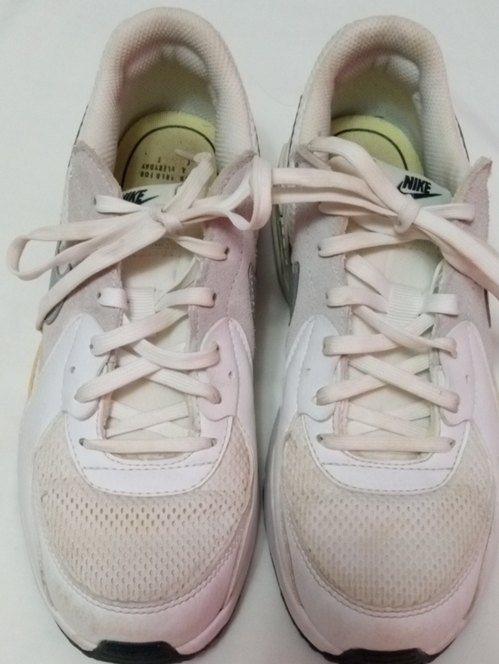 Nike Women’s Light Yellow and White Athletic Sneakers